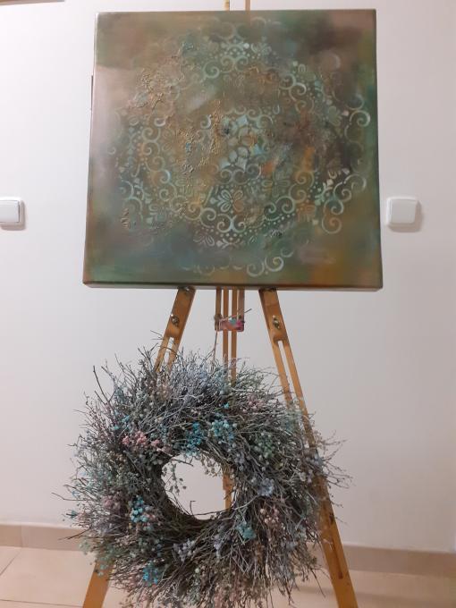 Výstava věnečků a mandalových obrazů